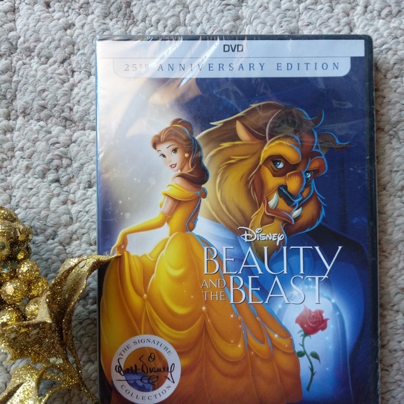 Beauty & the Beast DVD Set - Picture 2 of 5